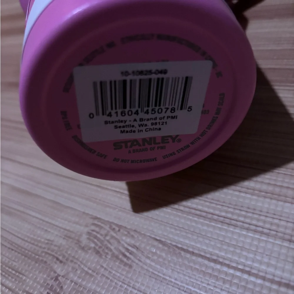 Stanley Pink target Valentine’s Day cup 40oz. - Picture 3 of 4